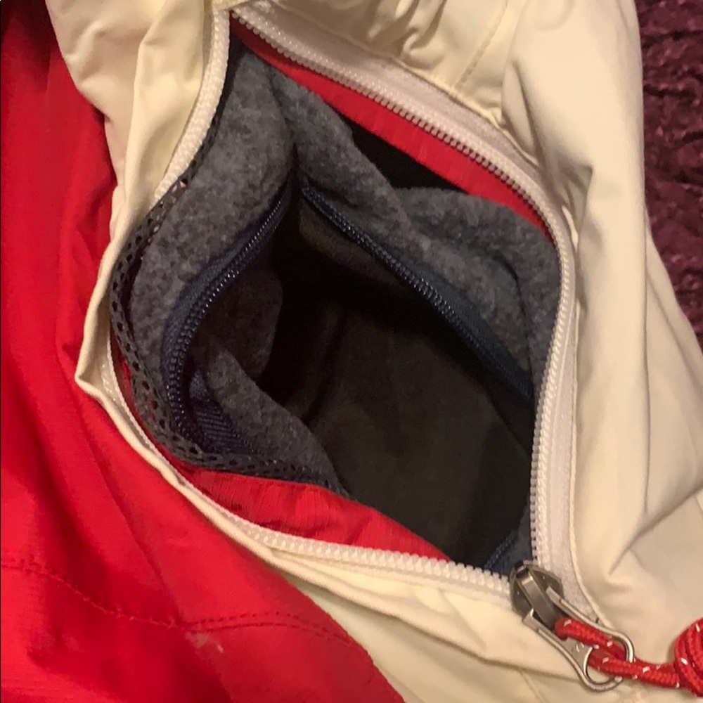 EUC Marmot red, white, and grey ski jacket men’s L - Picture 6 of 13